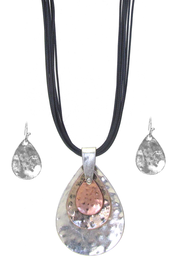 MULTI TEARDROP PENDANT AND CORD NECKLACE SET