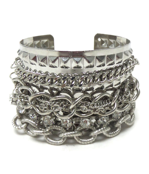 Bold multi chain cuff