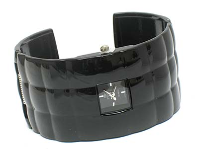 Plain simple small square face bangle watch