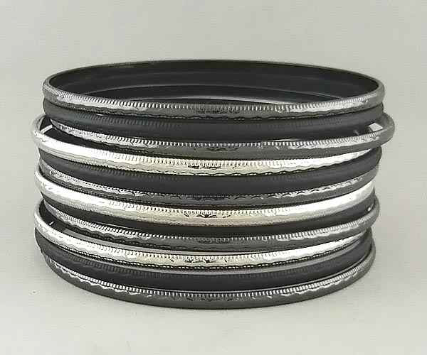 Multi row mixed metal plain bangle set