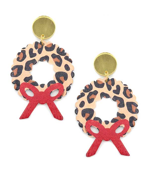 CHRISTMAS THEME WREATH WOOD EARRING - ANIMAL PRINT