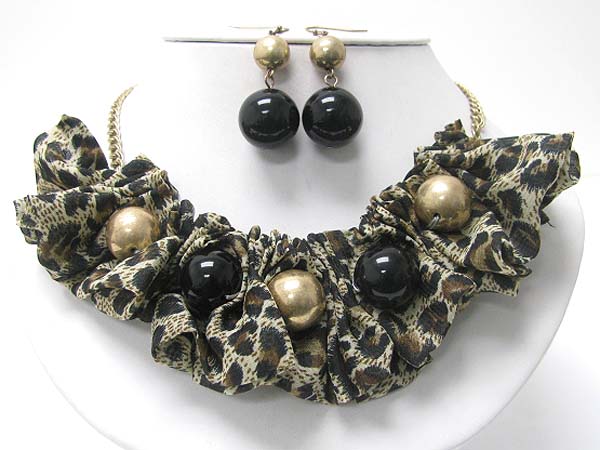 LEOPARD PATTERN CHIFFON AND METAL BALL NECKLACE EARRING SET