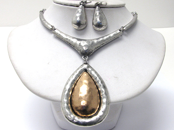 Large hammered tear drop pendant necklace earring set