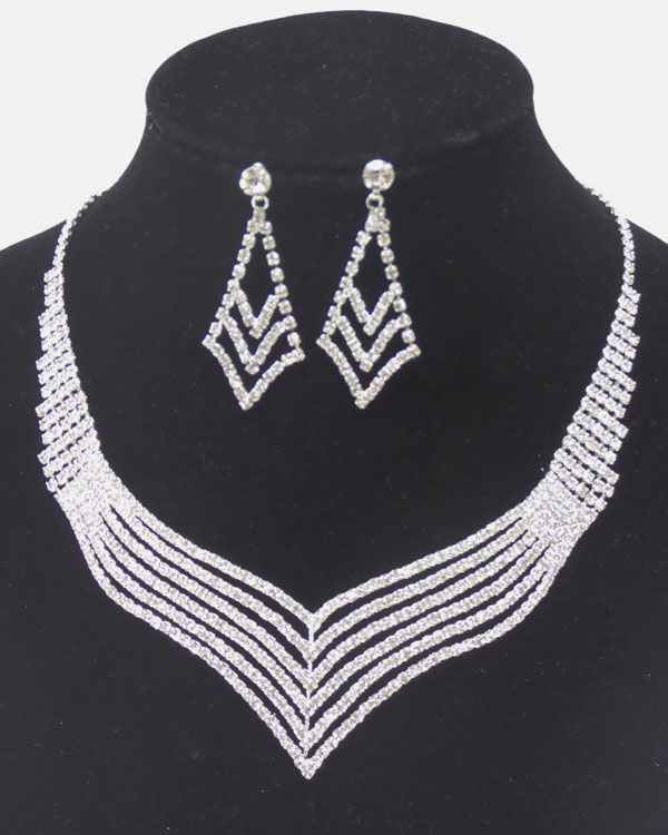 Rhinestone v shape necklace set
