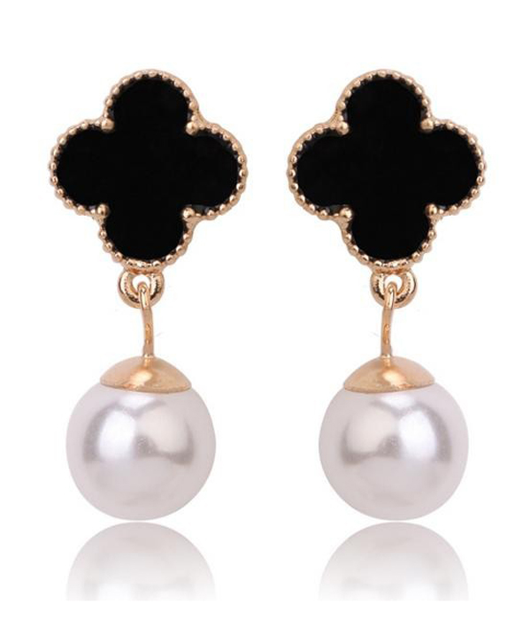 Designer inspired clover and pearl drop earring