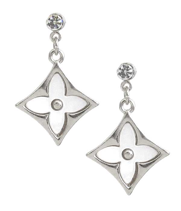 Flower drop earring