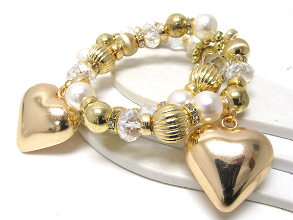 THREE METAL HEARTS WITH MULTI PEARLS CRYSTAL GLASS AND METAL BALLS STRETCH BRACELET
