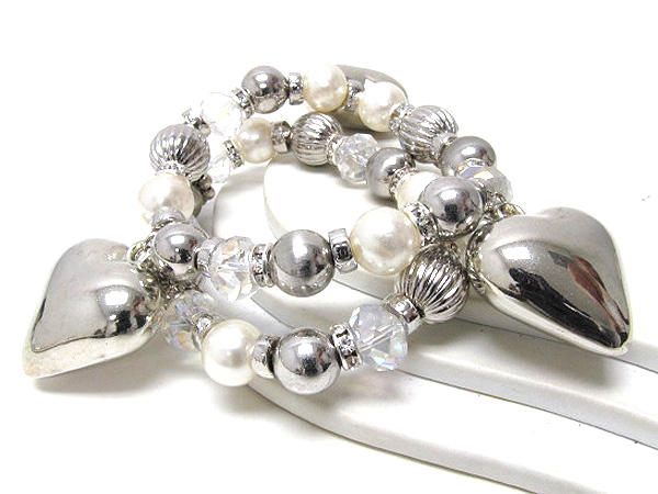 THREE METAL HEARTS WITH MULTI PEARLS CRYSTAL GLASS AND METAL BALLS STRETCH BRACELET