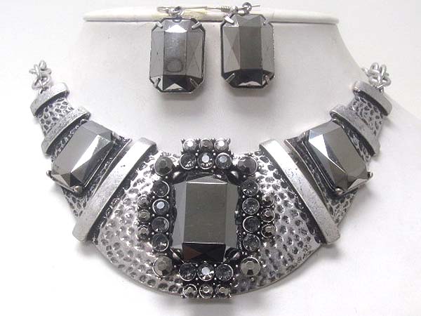 THREE FASHION CRYSTAL SQUARE STONE AND CRYSTAL HAMMERED ACHITECTURAL METAL DROP CHAIN NECKLACE EARRING SET