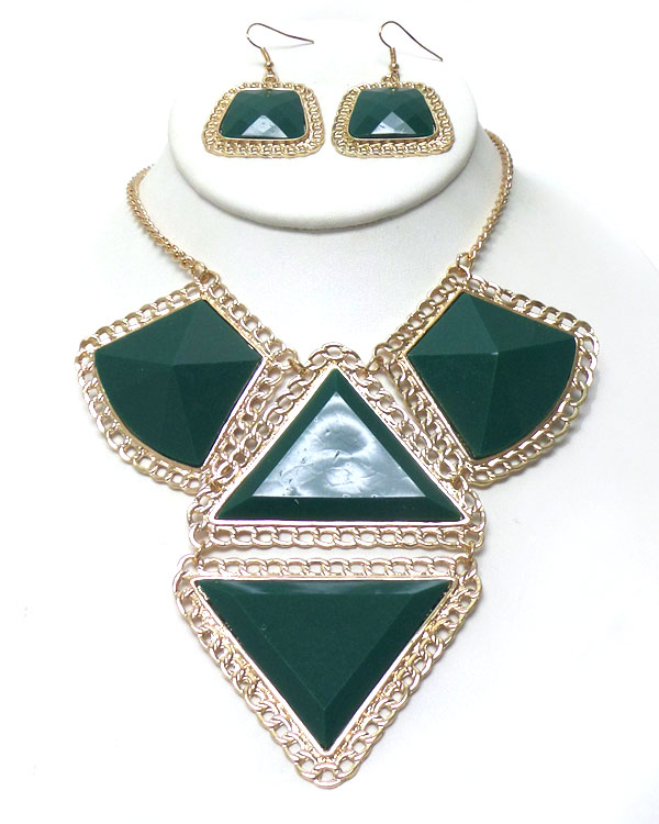 Acrylic triangle and metal filigree border link bib necklace set