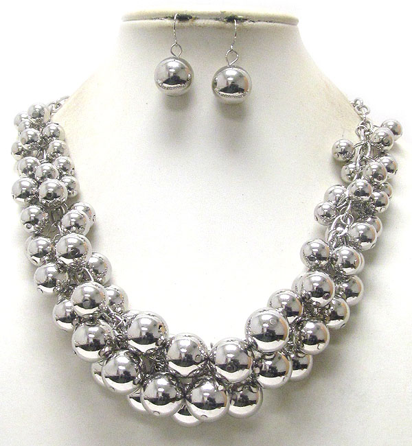 Multi metalic ball dangle necklace earring set