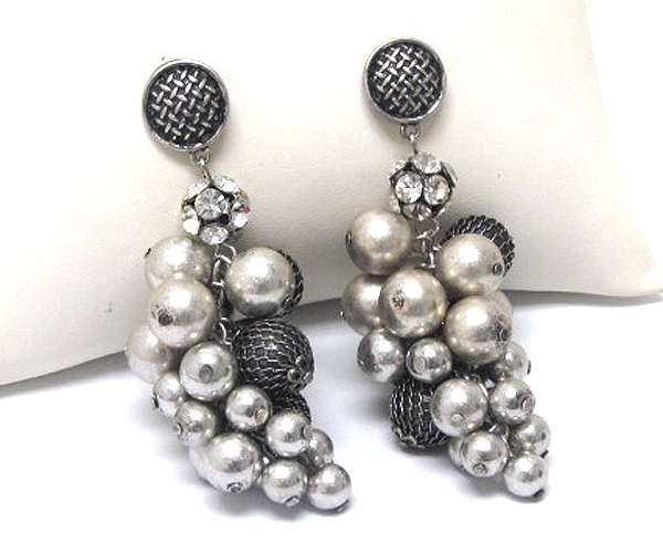 Metal ball cluster drop earring