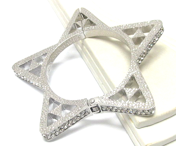 CRYSTAL SIDE STAR SHAPE THINE METAL HINGE BANGLE