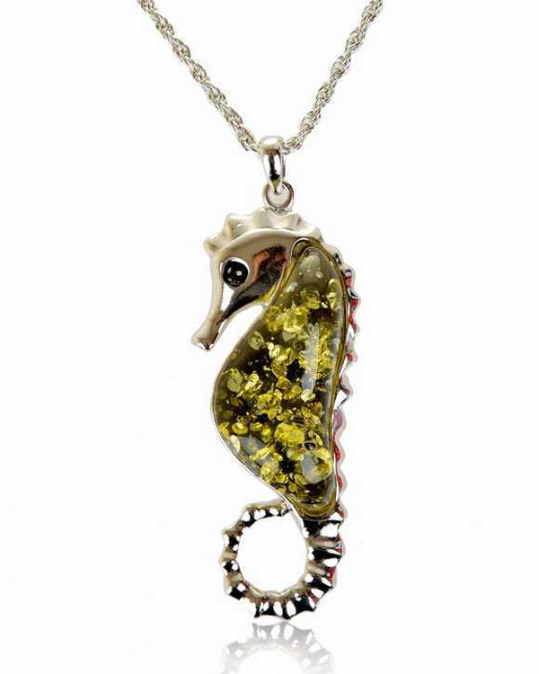 Resin amber vintage seahorse pendant necklace 