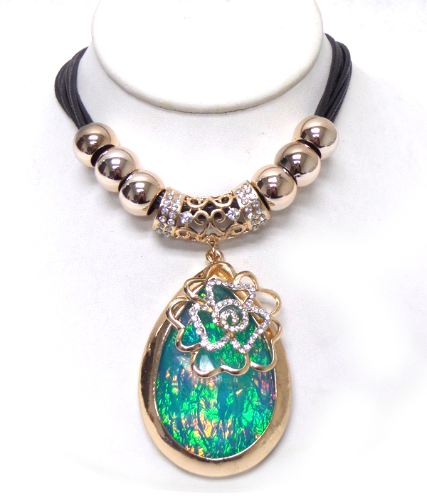 Crystal flower and abalone tear peandant necklace