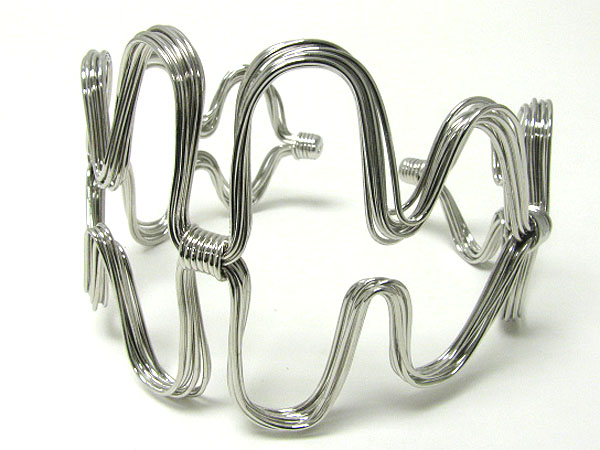 Architectural style metal wired upper arm cuff band