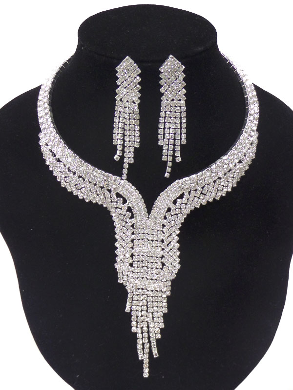Rhinestone y shape necklace set