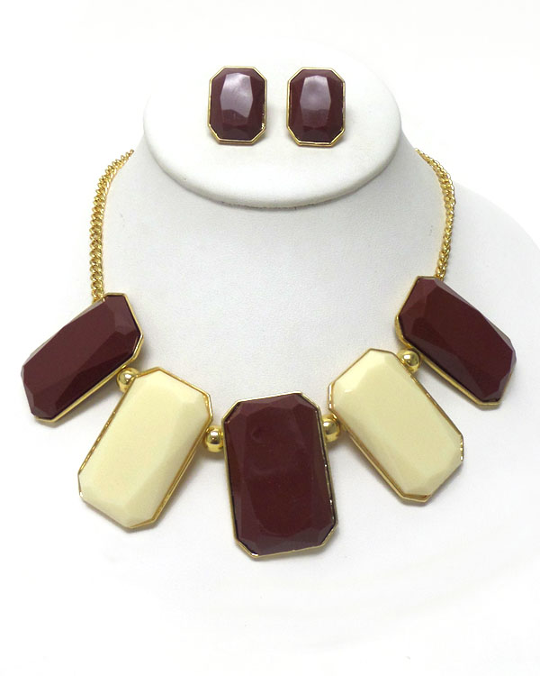 Five acrylic rectangle link necklace set