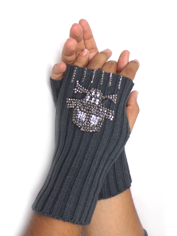 Crystal skull knit open fingertip glove