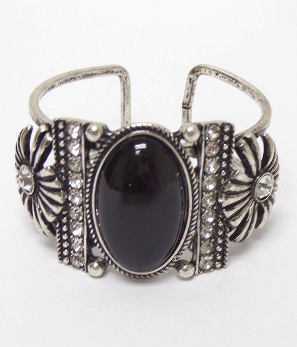 Metal textured flowers cuff stone bracelet