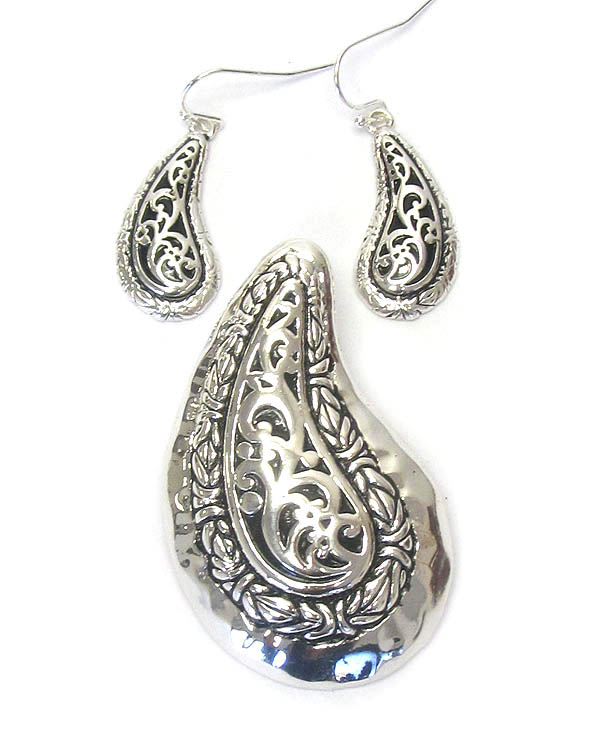Metal casting paisley pendant and earring set