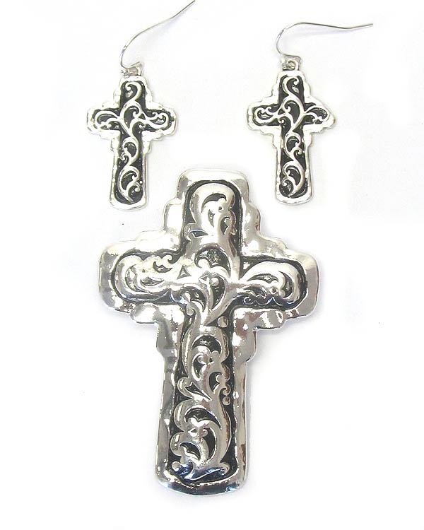 Metal casting cross pendant and earring set