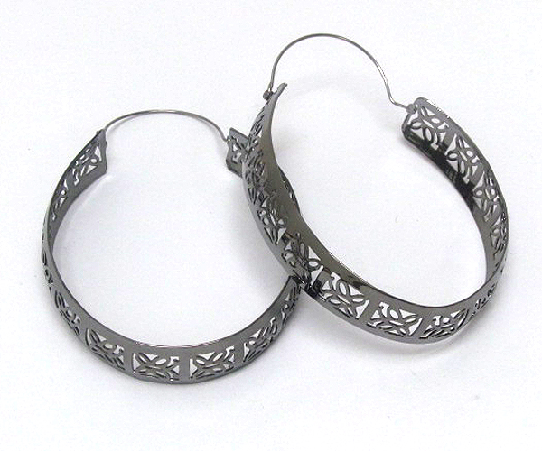 Butterfly textured metal oval hoop earring - hoops