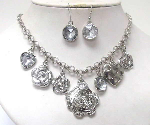 DESIGNER STYLE MULTI CRYSTAL HEART AND FLOWER DECO CHAIN NECKLACE EARRING SET
