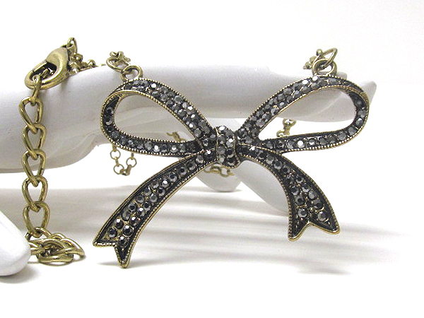 Crystal stud ribbon pendant necklace