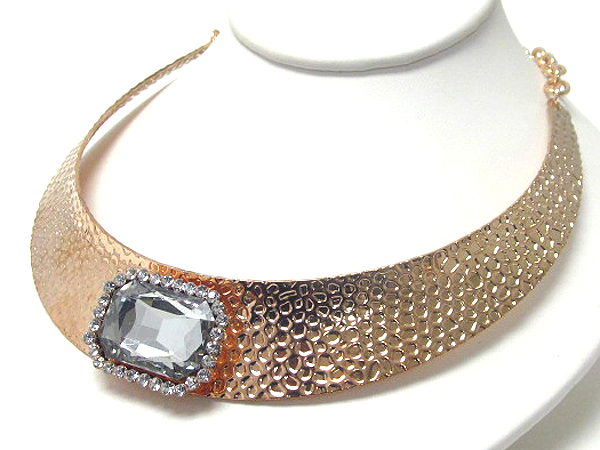 Crystal and facet glass center deco architectural metal chocker necklace