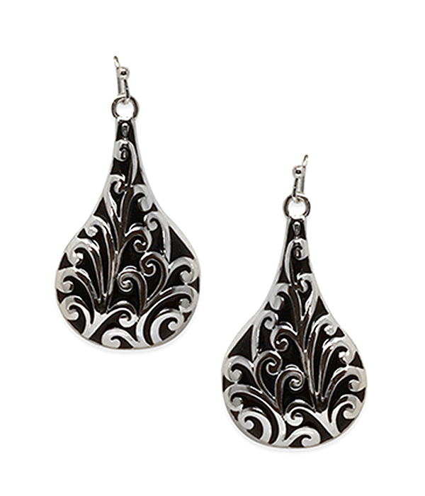 DESIGNER TEXTURED EARRING