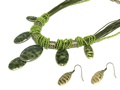 Hammered oval shape metal necklace and earring set