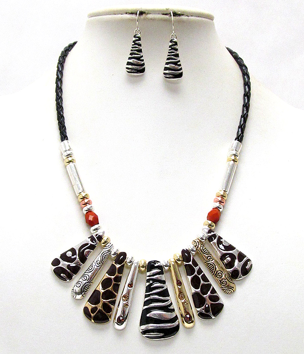 Animal print crystal and metal necklace set
