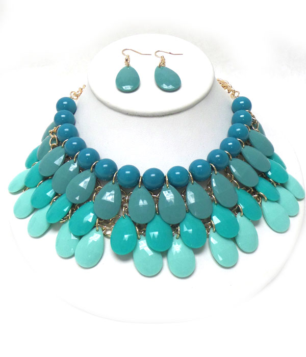 Multi facet acrylic teardrops statement necklace set 