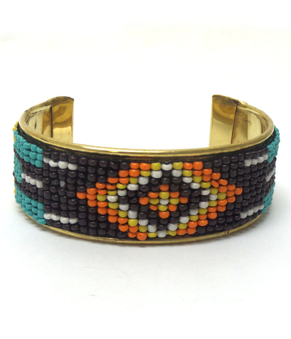Multi seed beads bohemian pattern bangle bracelet - brass