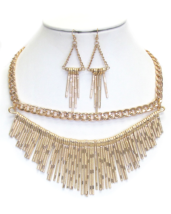 Two layer chain and tassel drop necklace set