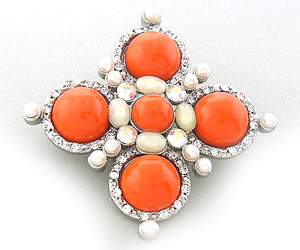 Crystal and acryl stone flower brooch