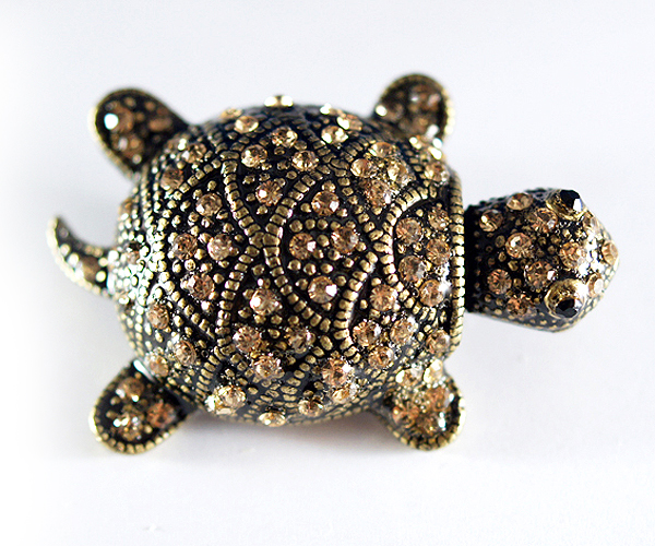 Crystal stud turtle brooch