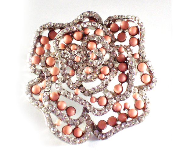 Crystal and acryl dot flower brooch