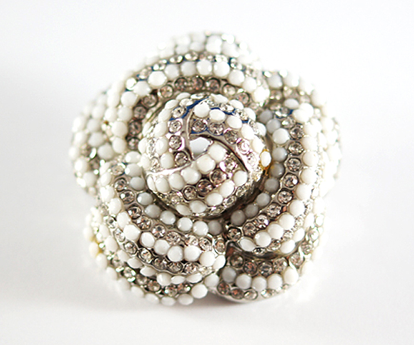 Luxury crystal and seed beads dot flower brooch