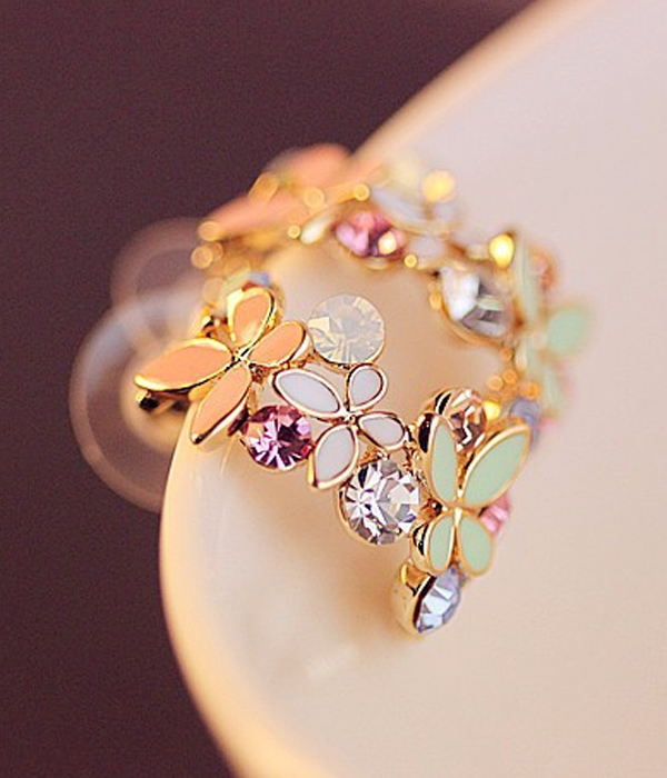 Crystal and flower mix hoop earring