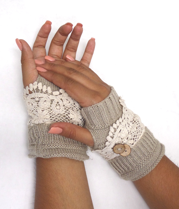 Double button and lace open finger crochet gloves