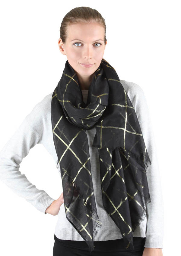 Metalic plaid pattern scarf