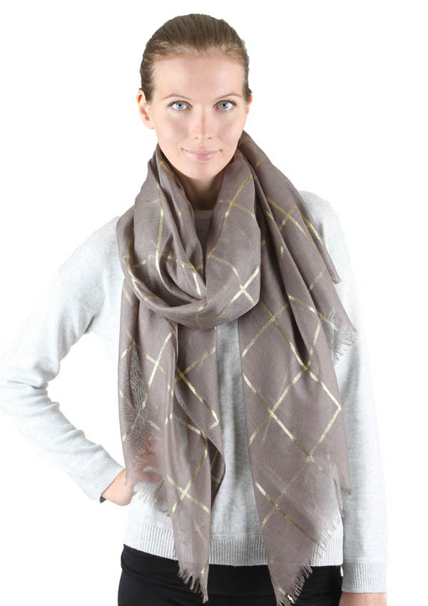 Metalic plaid pattern scarf