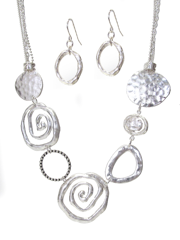 MULTI SWIRL METAL DISC LINK NECKLACE SET