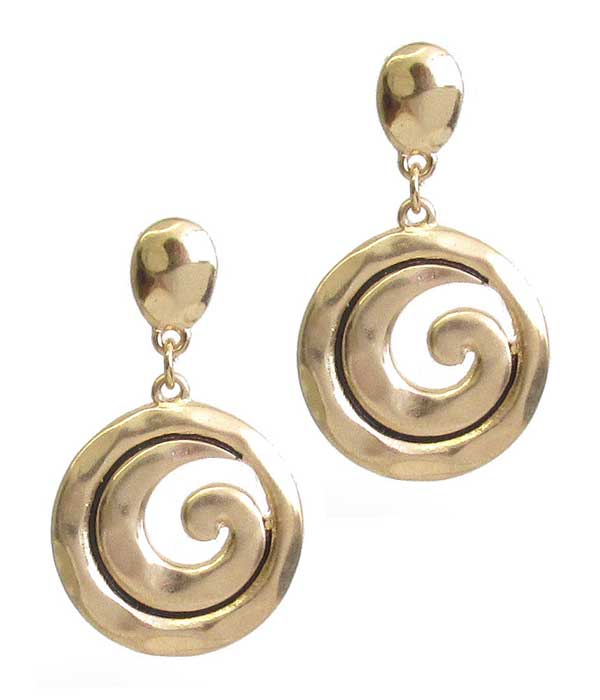 METAL WAVE DISC EARRING