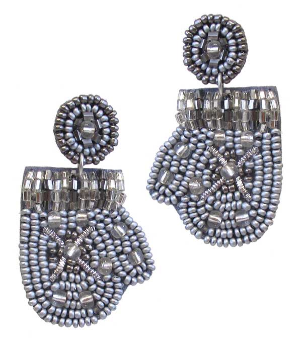 Handmade christmas theme multi seedbead earring - snow gloves