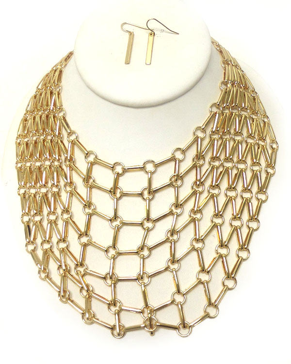 Link metal net bib necklace set