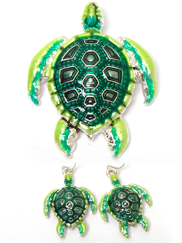 Sea turtle pendant and earring set
