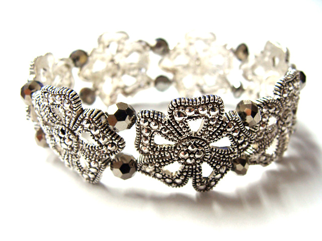 Metal casting and macasite flower link stretch bracelet